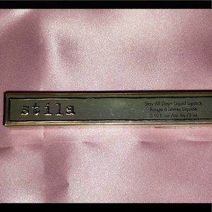 Stilla liquid lipstick